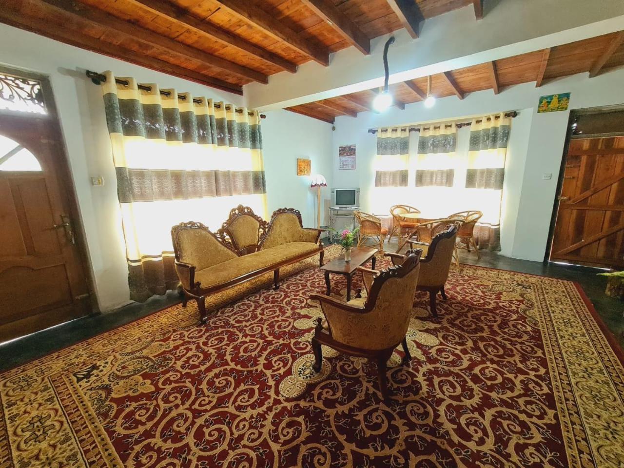 Sasru Holiday Home Nuwara Eliya Exterior foto